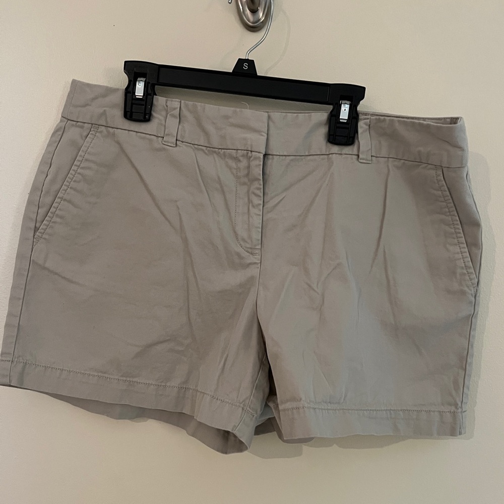 Ann Taylor LOFT Khaki Shorts - Size 10